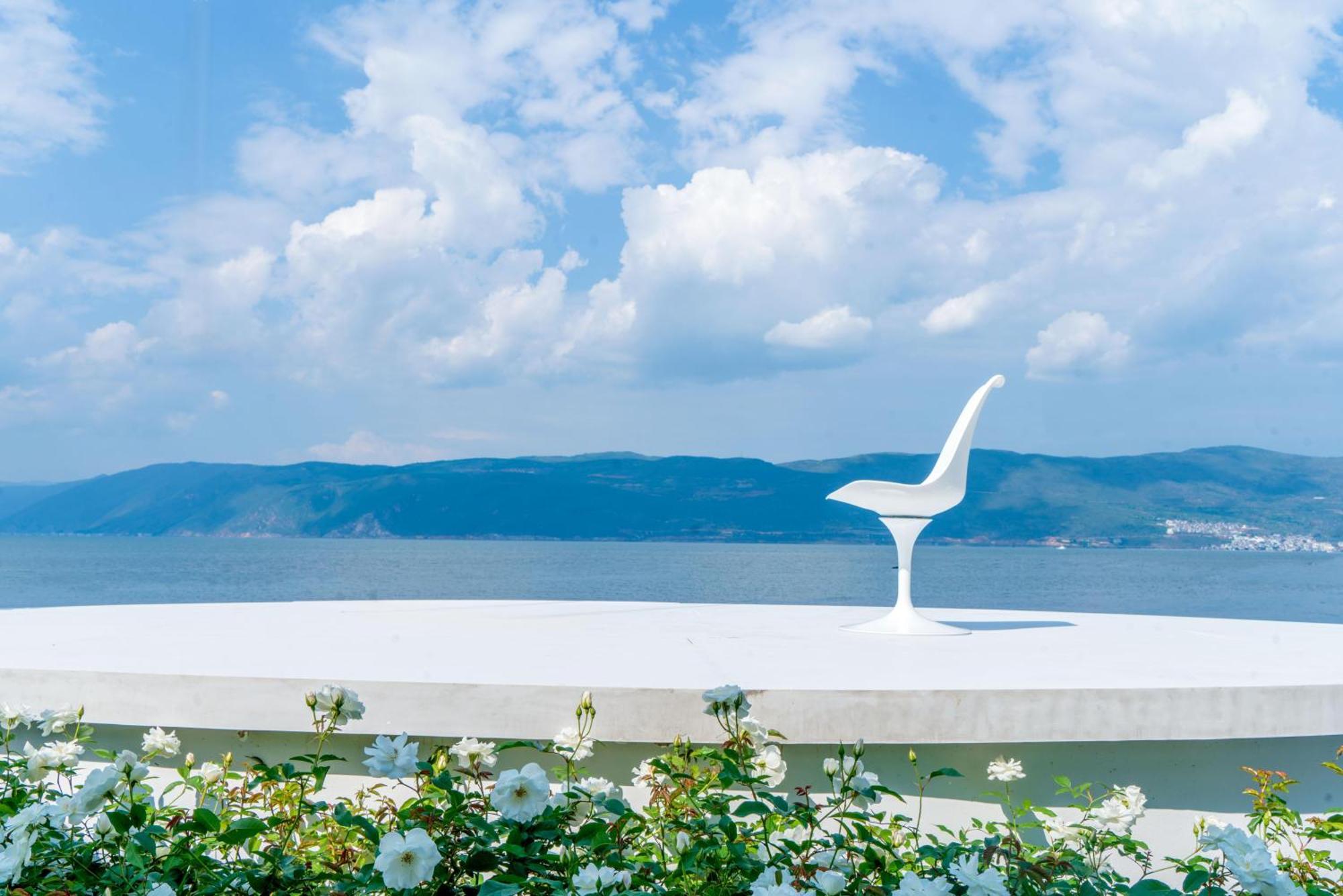 Dali Nest Secret Garden Lake View Inn Buitenkant foto