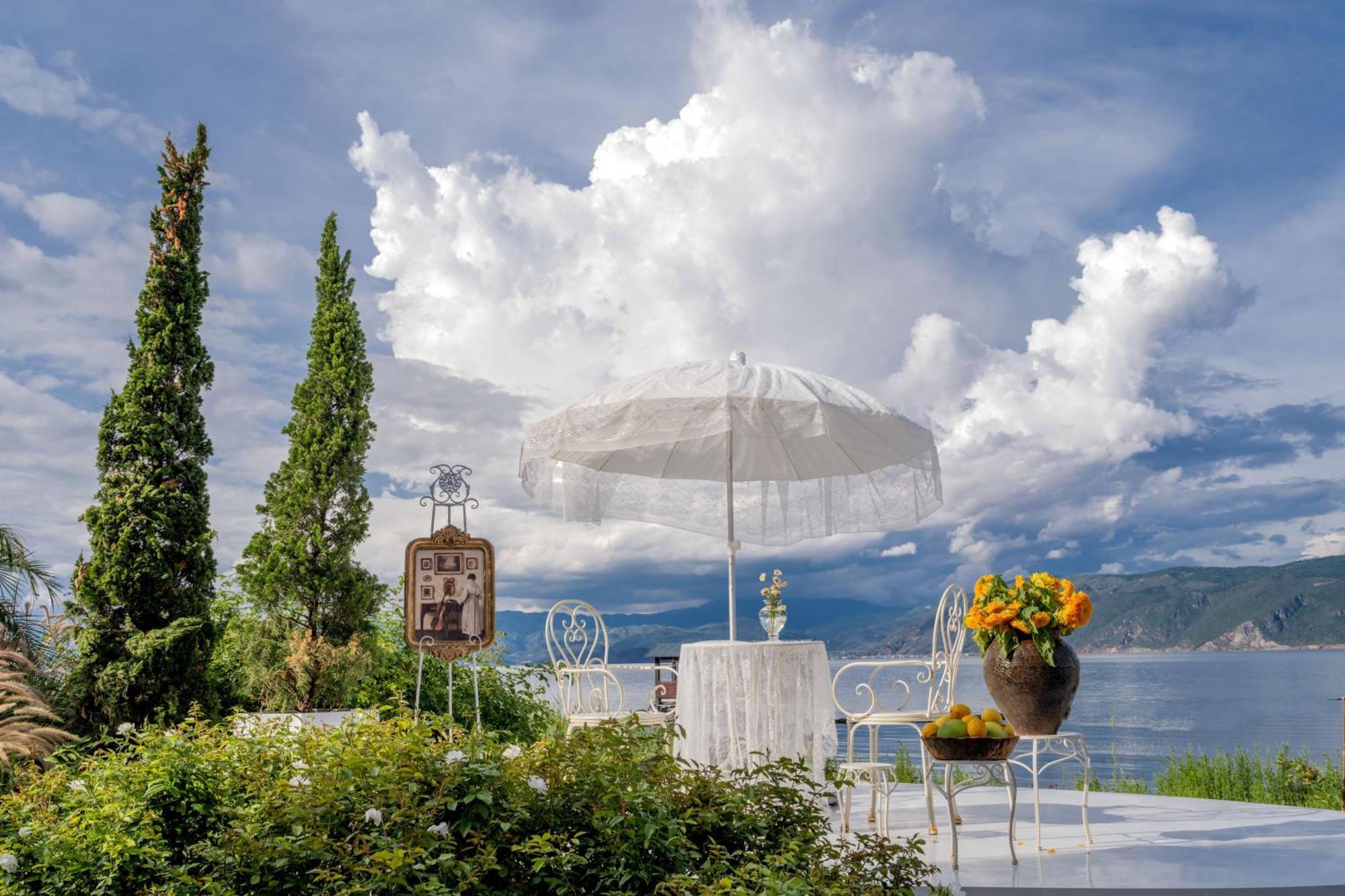 Dali Nest Secret Garden Lake View Inn Buitenkant foto